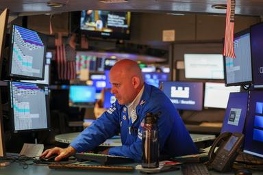 Wall Street apre debole, Dj -0,27%, Nasdaq +0,03%