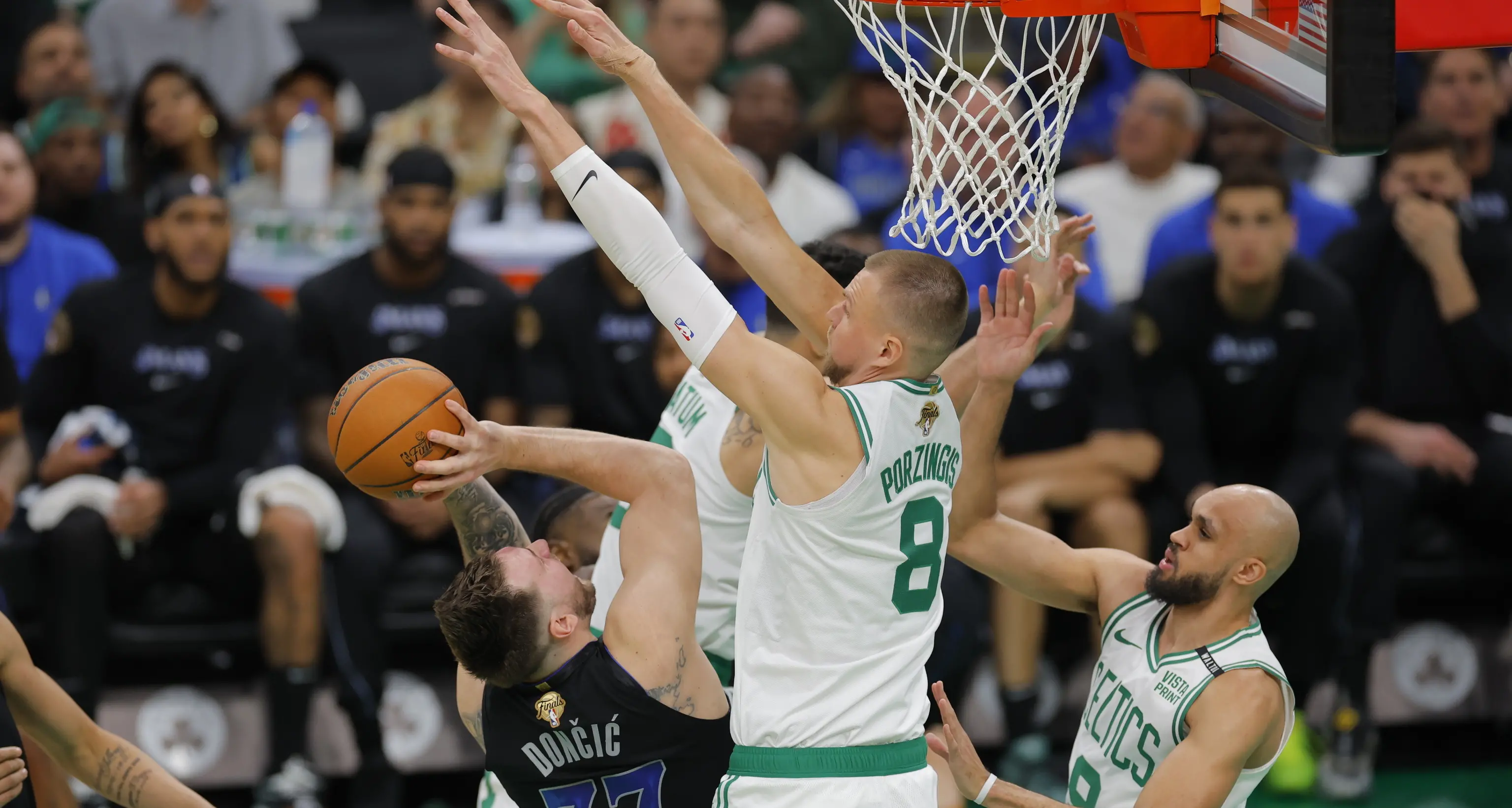 Basket: finale Nba, Boston strapazza Dallas in gara 1