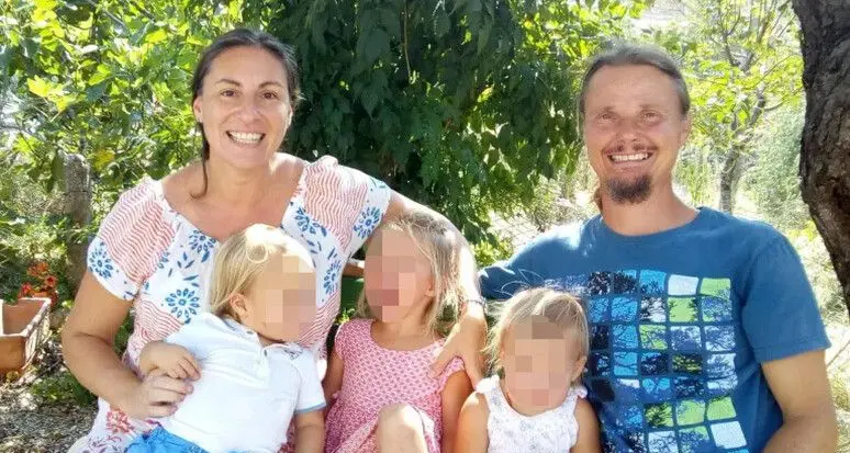 Famiglia nel bosco, la Corte d’Appello dell’Aquila respinge il ricorso dei genitori: restano criticità