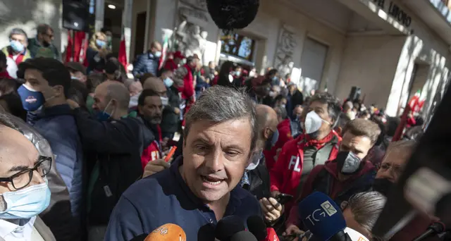 Fn: Calenda, sabato sarò a corteo, dovrebbe essere di tutti