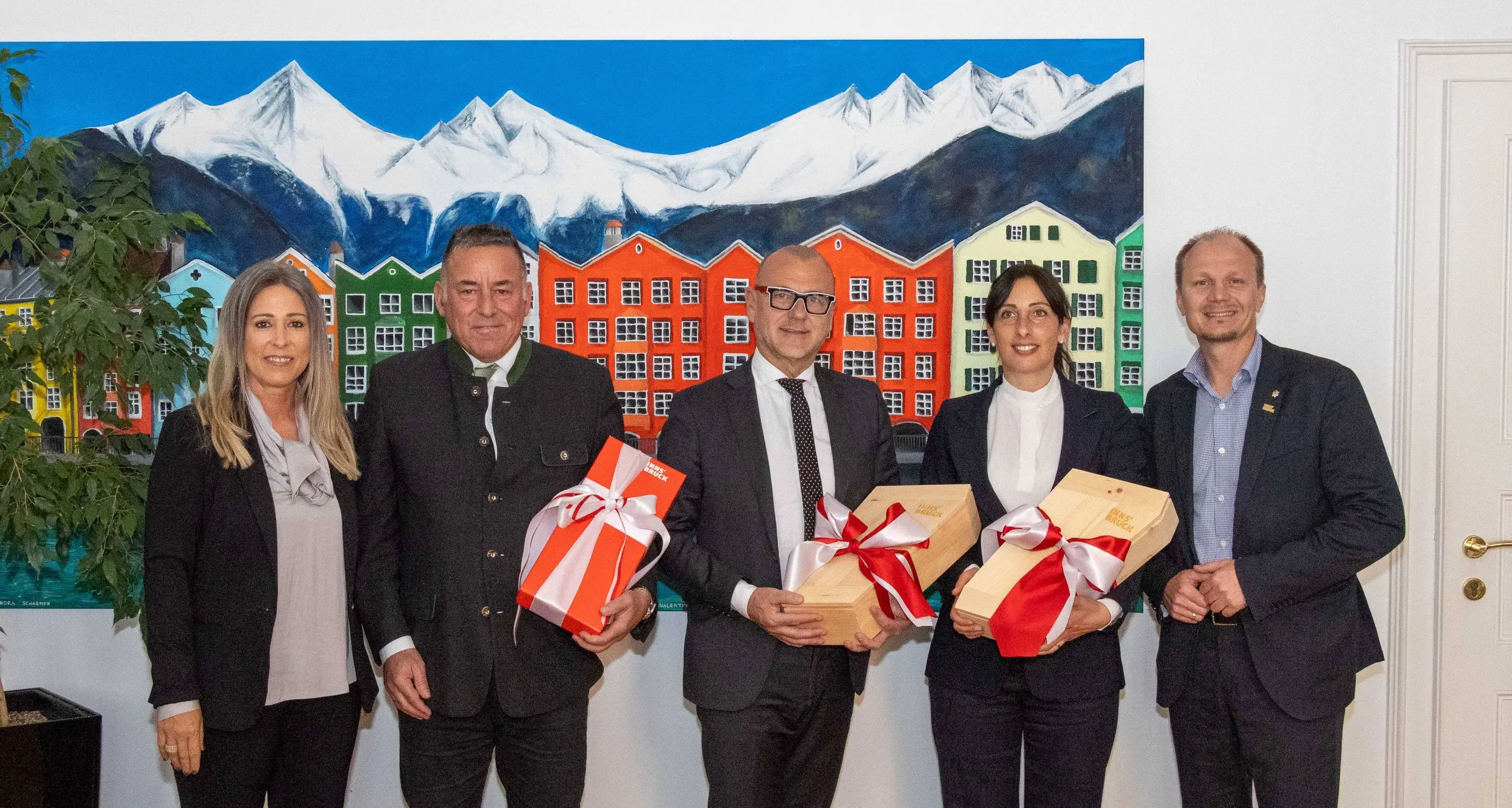 Corrarati a Innsbruck: Bozner Platz simbolo di cooperazione