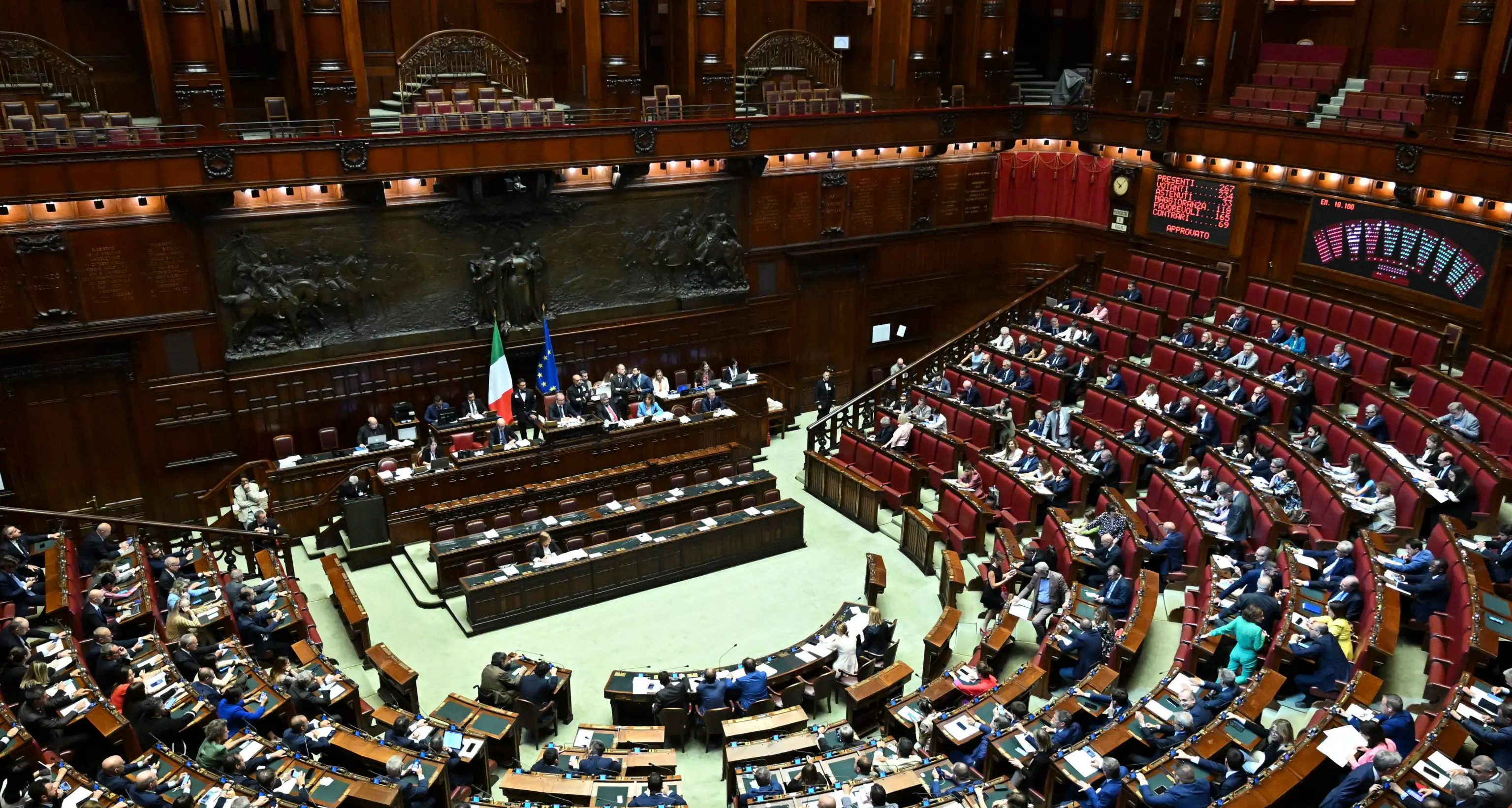 Salario minimo: ok della Camera alla sospensiva