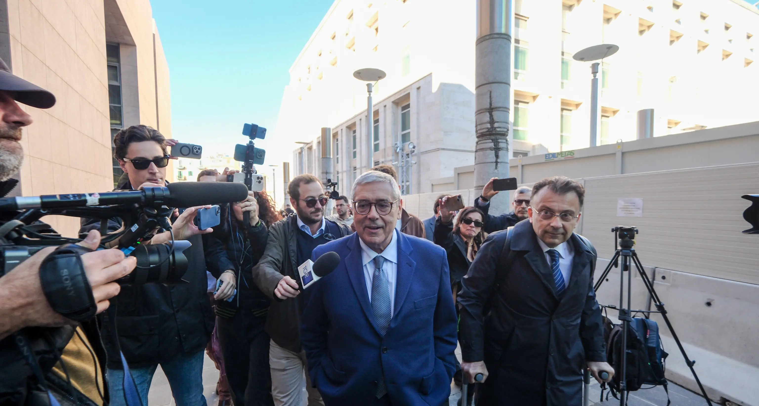 Corruzione: gip dispone domiciliari per Cuffaro