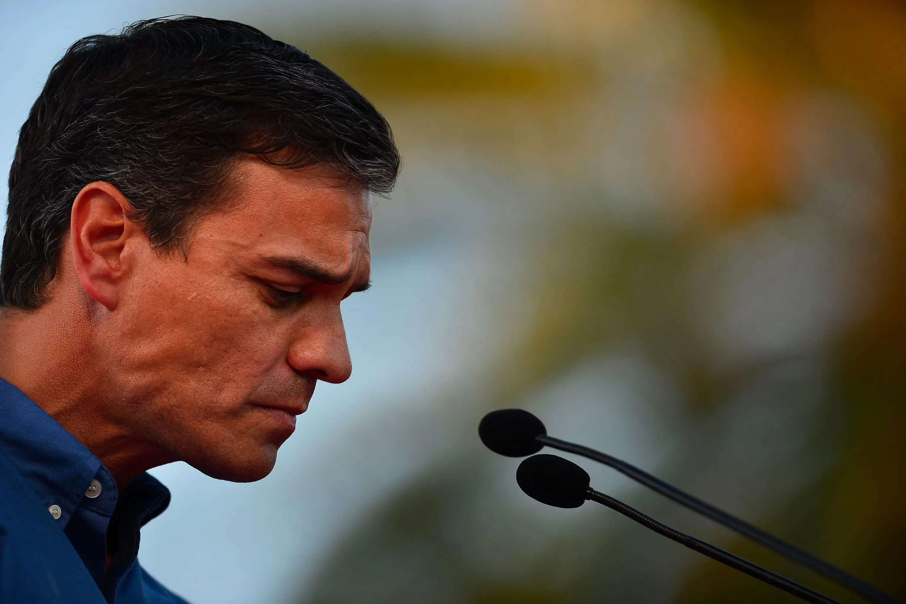 Sanchez: \"Ho deciso di convocare le elezioni il 29 novembre\"