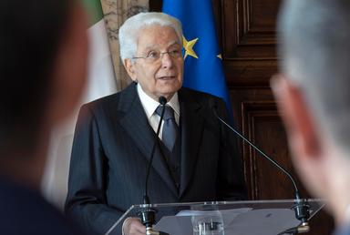 Mattarella, fake news manipolano già oggi l'informazione