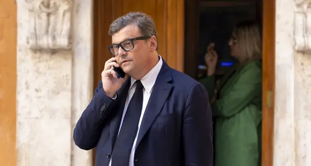 Ue: Calenda, se Meloni sbraita le fanno una pernacchia