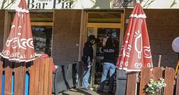 Bolzano, dopo la rissa con accoltellamento sospesa la licenza del bar