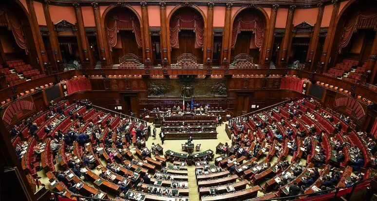 Via libera della Camera alla riforma dello Statuto: ai governatori la responsabilità della tutela di orsi e lupi