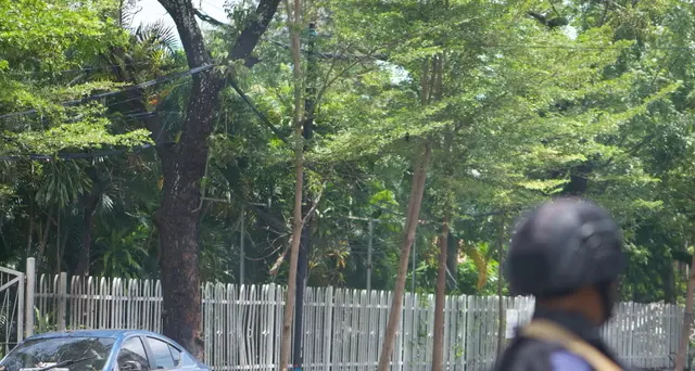 Indonesia: 2 kamikaze si fanno esplodere in una cattedrale