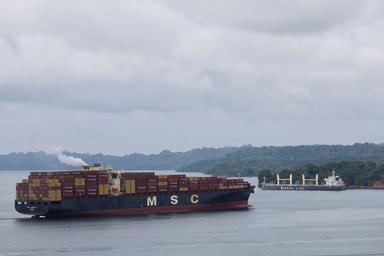 Il Canale di Panama non esclude nuove restrizioni al transito a causa di El Niño