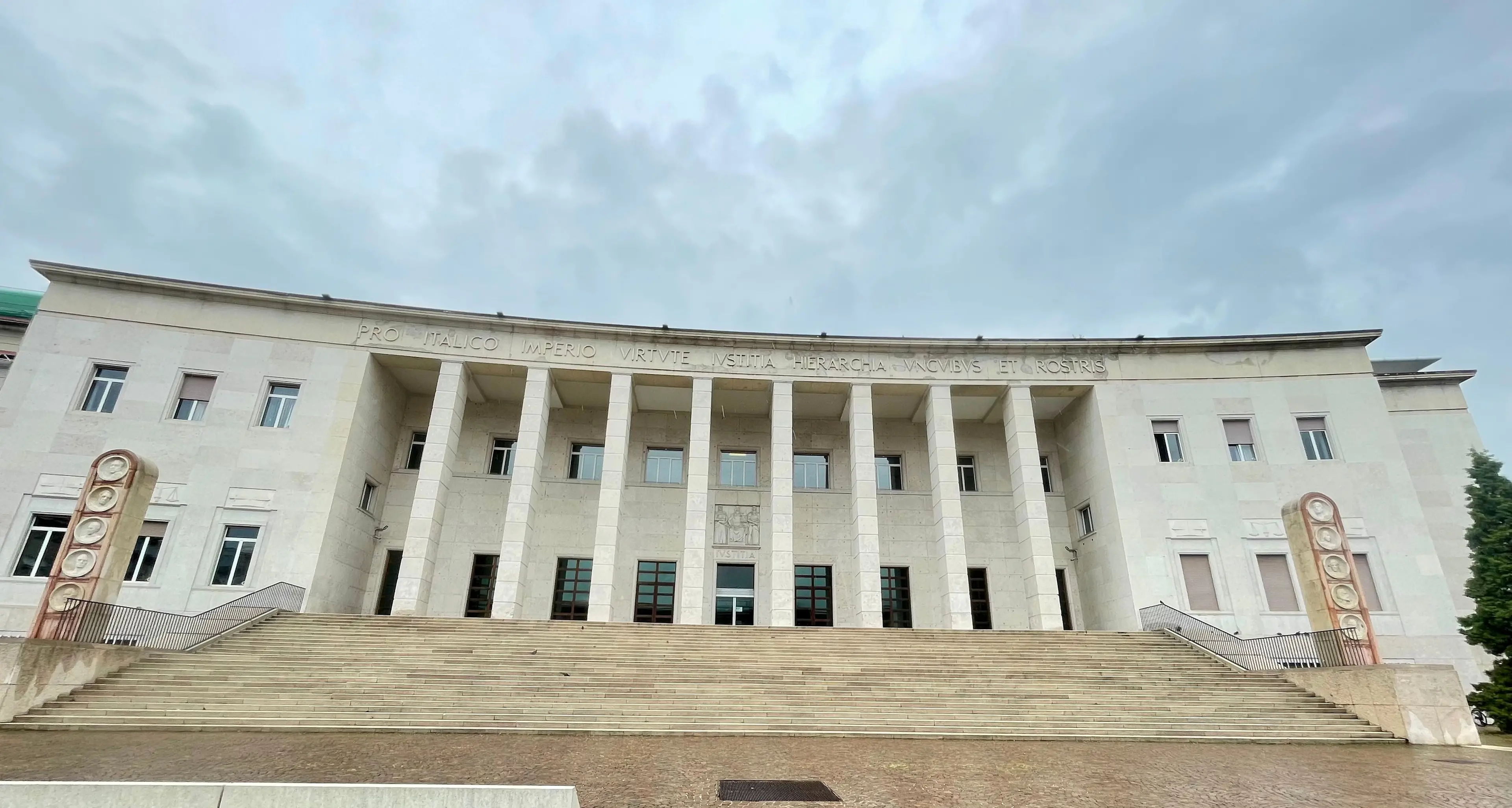 Tribunale di Bolzano, lavori per 10 milioni: nuovi ingressi, aule climatizzate e impianti