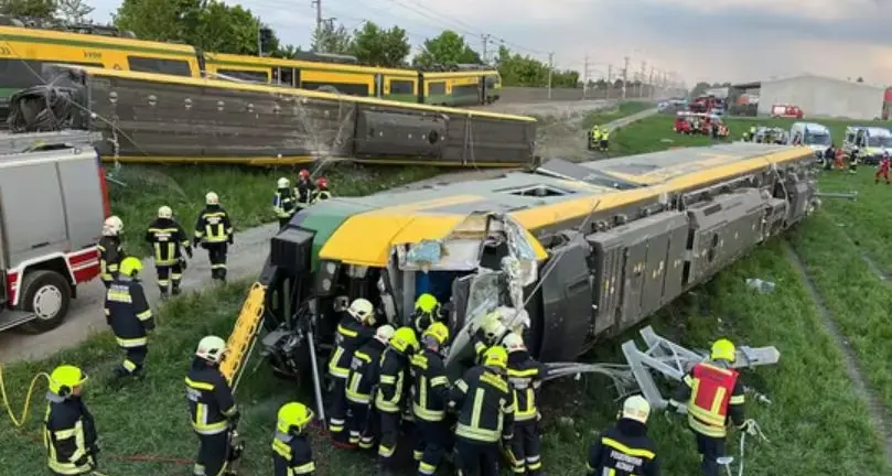 Treno deraglia in Austria: un morto e una decina di feriti