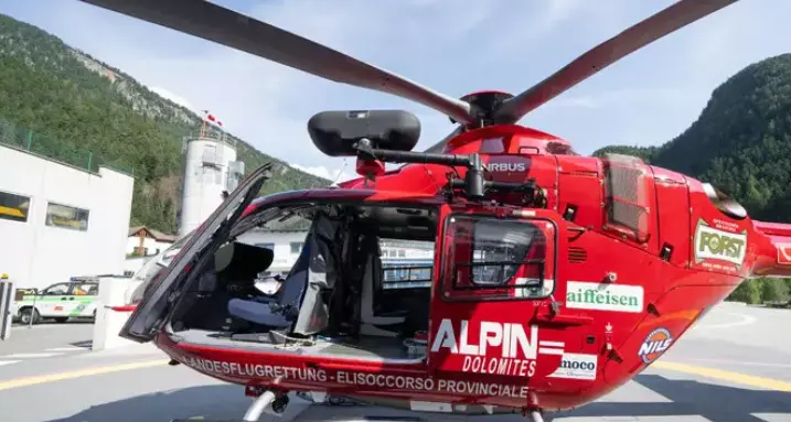 Scontro tra monopattini elettrici sulla ciclabile di Colma: un ferito grave