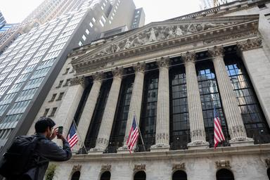 Wall Street apre in rialzo, Dj +0,42%, Nasdaq +0,29%