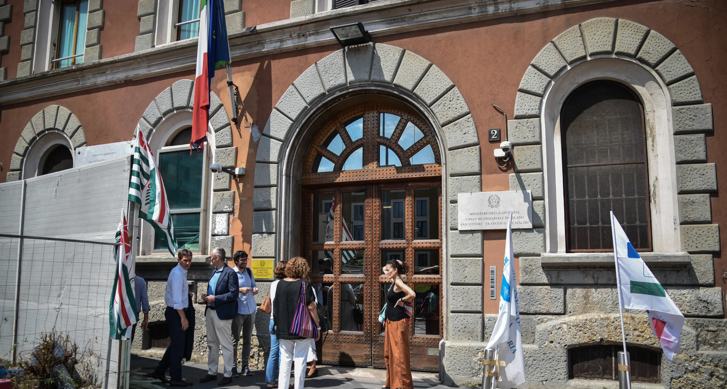 Carceri: Uilpa, a 18 anni muore carbonizzato a San Vittore