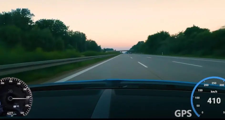 Con la Bugatti a 417 km l’ora sull’autostrada: nessuna multa per il milionario