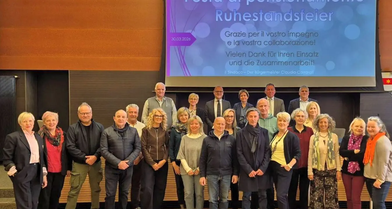 Bolzano, il Comune ringrazia 34 dipendenti in pensione