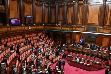 Via libera del Senato all'emendamento di maggioranza sulle preferenze