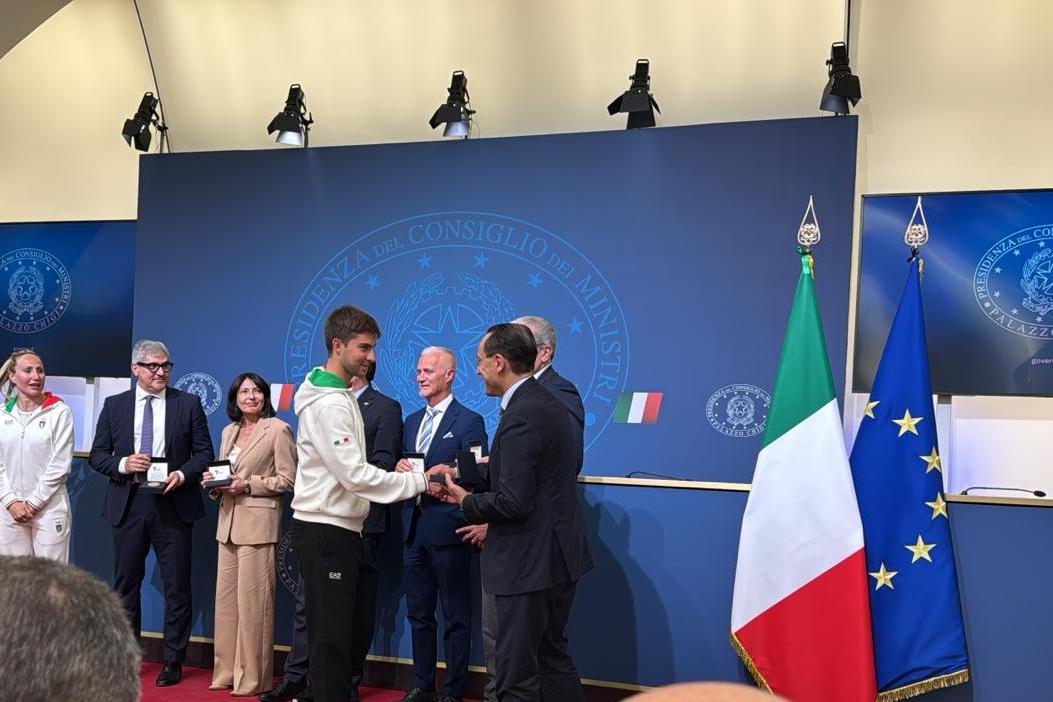 Sicurezza ai Giochi olimpici, onorificenza al questore di Bolzano