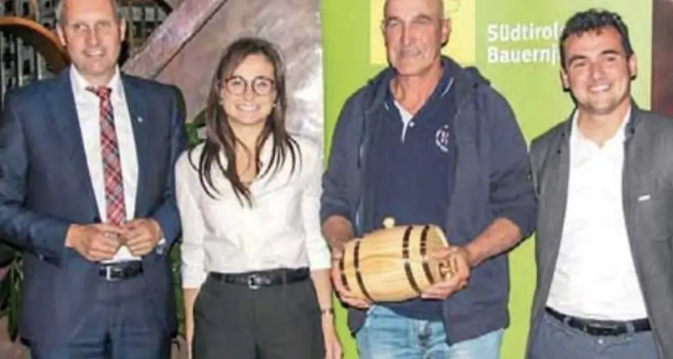 Cabernet vino dell'anno, premiato Arnold Terzer