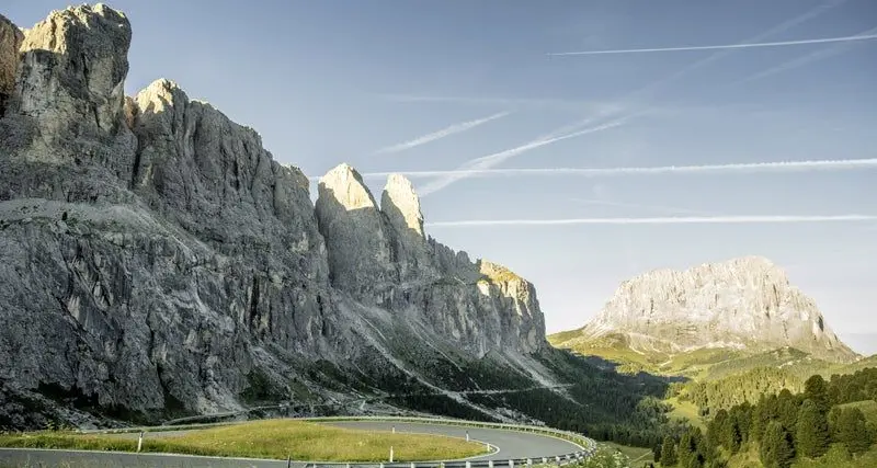 Alto Adige, stop alle manifestazioni motoristiche sui passi e nelle aree protette