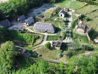 La vita medievale in un villaggio-museo al tempo di Carlo Magno