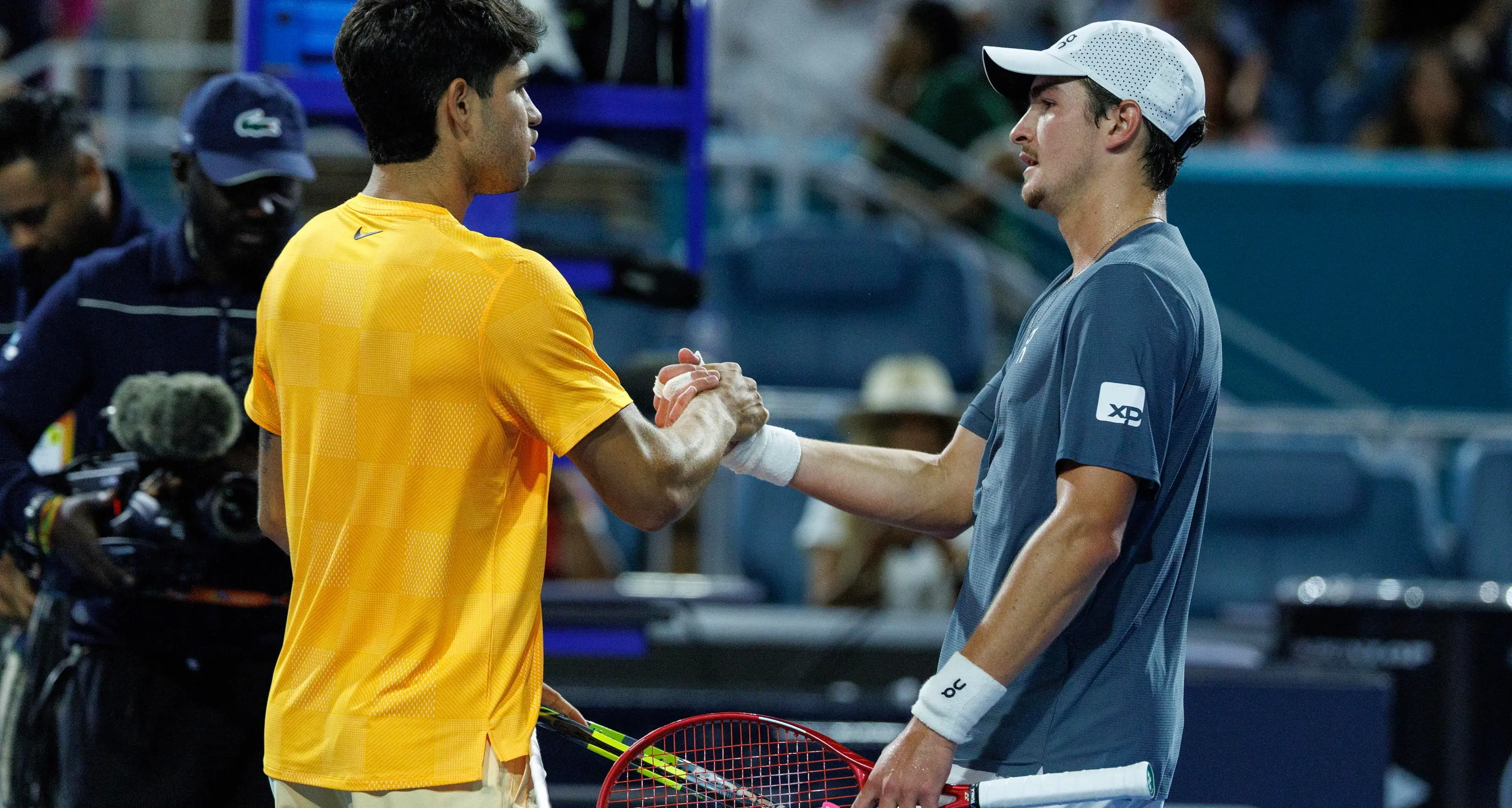 Tennis: a Miami avanti Alcaraz, fuori Cobolli e Arnaldi