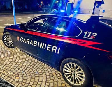 Quattro giovanissimi preparavano molotov, perquisizioni e sequestri