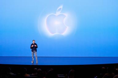 Apple svela il suo primo smartphone pieghevole, l'iPhone Duo