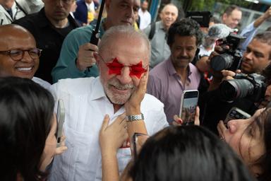 Lula vota a San Paolo e attacca Flavio Bolsonaro, 'è un bugiardo'