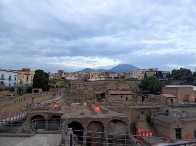 Ercolano di notte, sabato 26 settembre il Parco apre tra teatro, danza e musica
