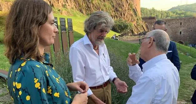 Messner e Diane, il viaggio di nozze è una gita sulle Odle
