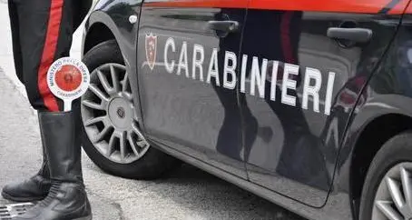 Val Badia, lavoratore stagionale denunciato: a casa aveva cocaina e hashish. A “incastrarlo” il coinquilino