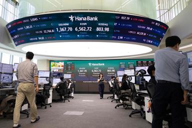 Borsa: l'Asia chiude in ordine sparso, si guarda al Medio Oriente