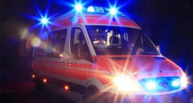 Pugno in pieno viso ad un anziano, arrestato un 18enne a Napoli: l'uomo è in gravi condizioni