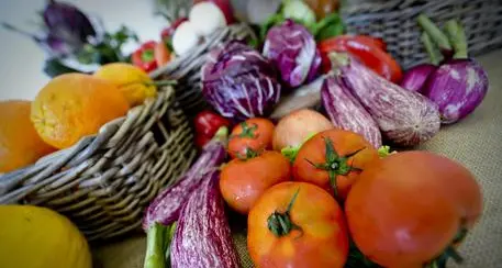 Bolzanini attenti allo spreco alimentare: il 50% compra solo il necessario